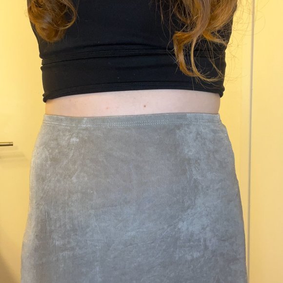 BCBG Paris Skirt - Picture 2 of 4